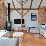 Cosy Attic - Klimatyczny Na Poddaszu Z Parkingiem By Lion شقة