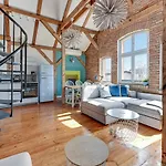 Cosy Attic - Klimatyczny Na Poddaszu Z Parkingiem By Lion * 소포트