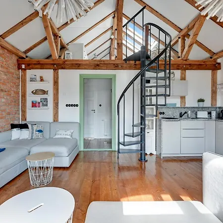 Cosy Attic - Klimatyczny Na Poddaszu Z Parkingiem By Lion